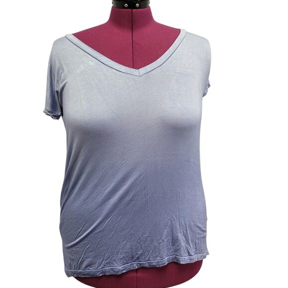 Oh Concept Collection Womens L/XL Short Sleeve V Neck Ombre Tee Shirt - Picture 1 of 7